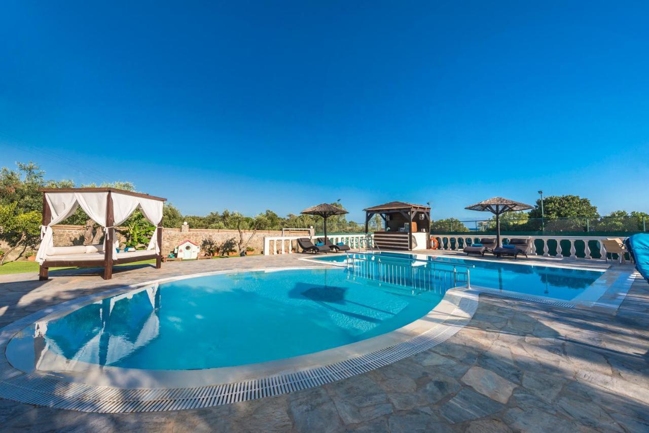 Villa Maxim With Private Pool & Tennis Court Halikounas Exterior foto